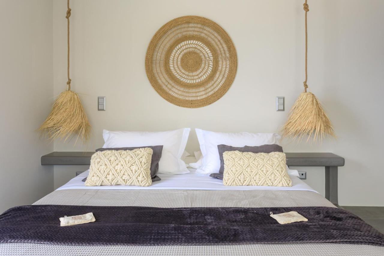 Iliades Luxury Boutique Suites Batsi  Exterior photo